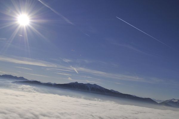Sonne und Wolken