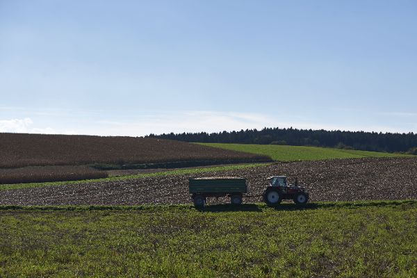 Traktor mit Anhänger