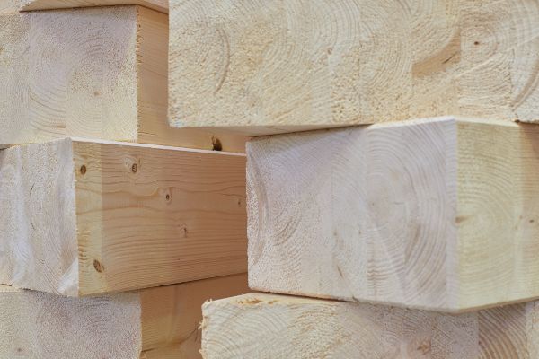 Verarbeitetes Holz