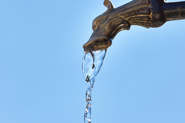Gebirgswasser,Trinkwasserqualität,trinken,Trinkwasser,Wasserqualität,Wasser,Lebensgrundlagen,Wassernutzung