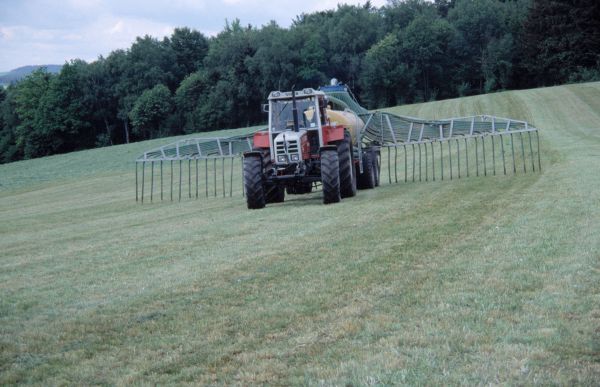 Bodennahe Gülleausbringung wird  angestrebt