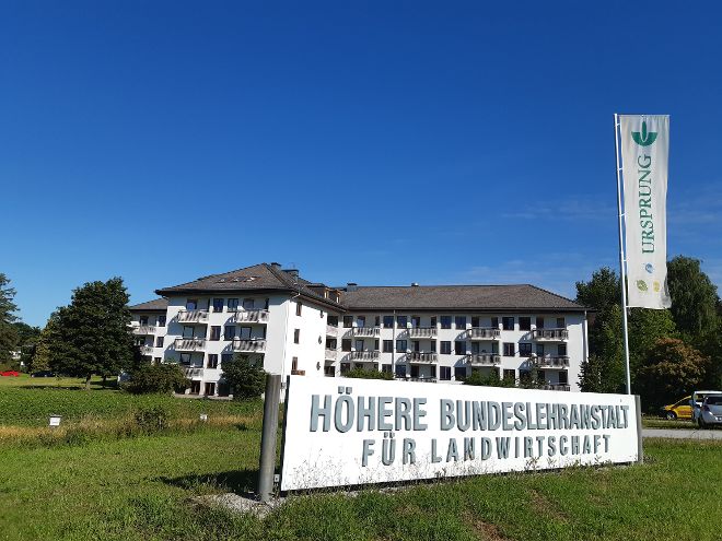 Gebäudefoto der Höhere Bundeslehranstalt für Landwirtschaft Ursprung