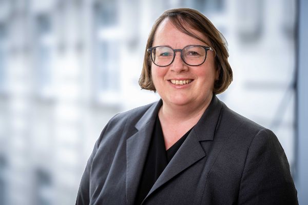 Abteilungsleiterin Magistra Elfriede-Anna More