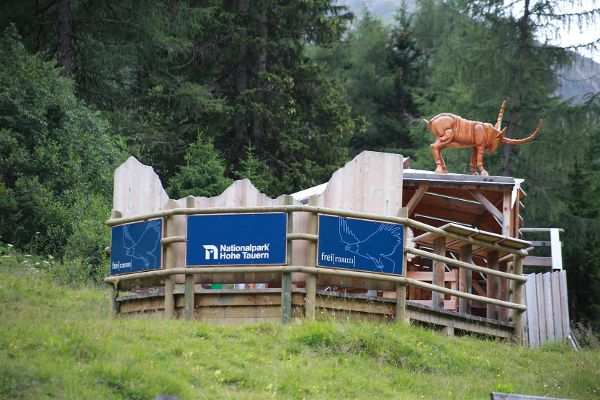 Ein Informationspoint für Besucherinnen und Besucher