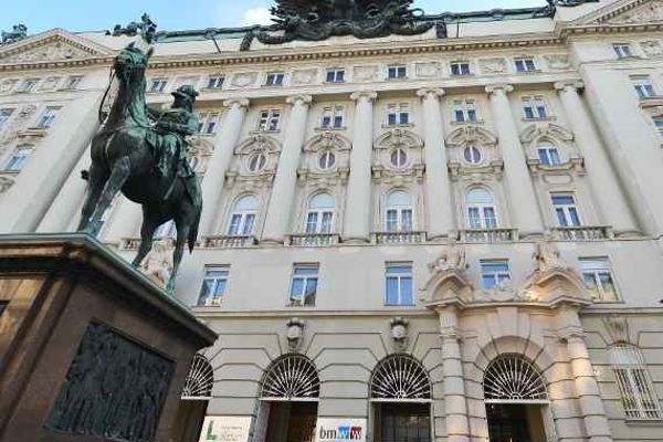 Gebäudefoto Regierungsgebäude, Stubenring 1