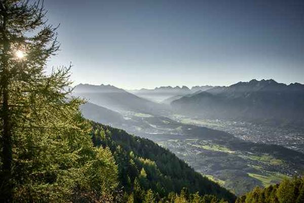 Landschaft Zirbenweg im Inntal