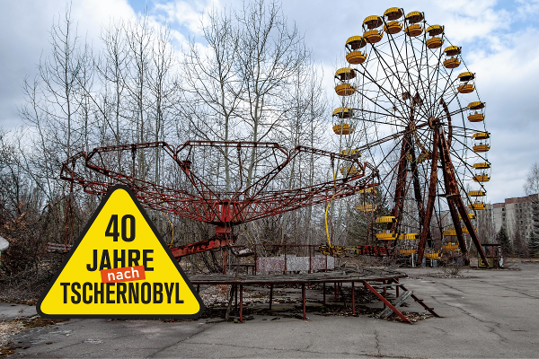 Auf dem Foto sieht man ein Riesenrad und Ringelspiel in der Tschernobyl Sperrzone