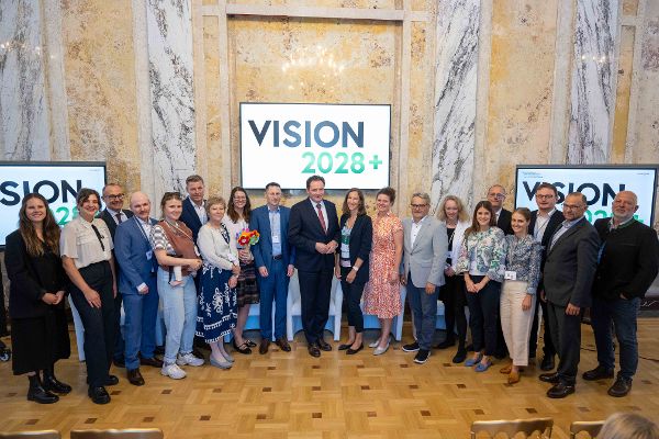 Handlungsfelder- und Projektkernteam mit Herrn Bundesminister Totschnig