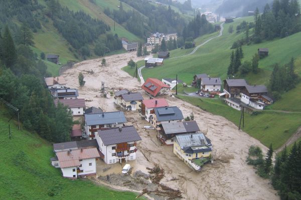 Aerial photo flood 2005 - Trisanna