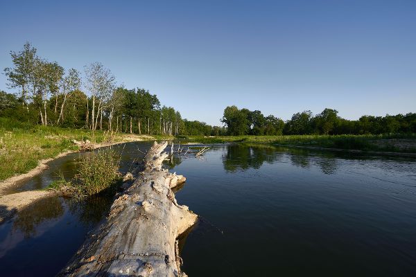 Mouth of the Traisen river at the Danube power station Altenwörth