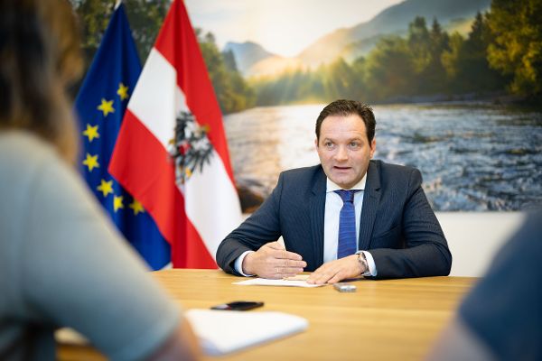 Bundesminister Norbert Totschnig im Interview.