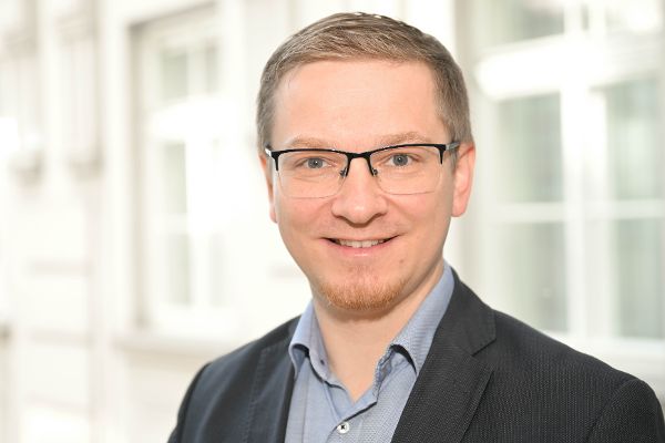 Portraitfoto Abteilungsleiter Thomas Neudorfer