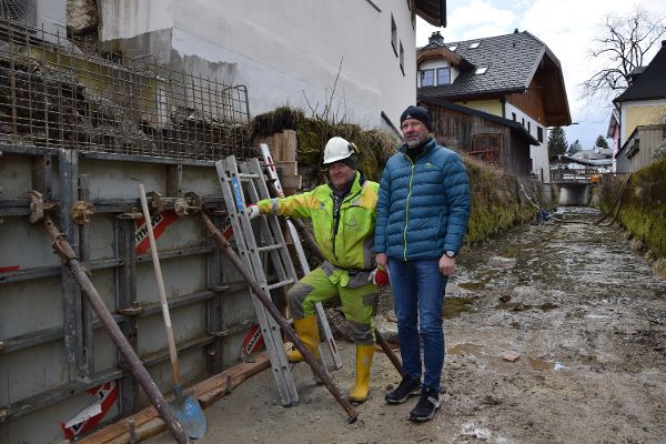 v.l.: Franz Ebner und Anton Pichler von der Wildbach- und Lawinenverbauung