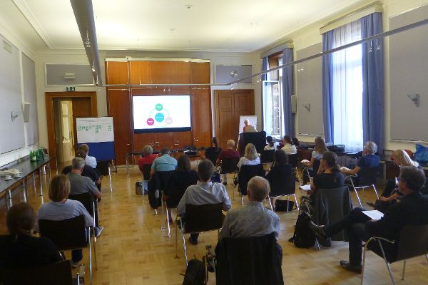 Workshopteilnehmer und Workshopteilnehmerinnen beim Projket ResCules
