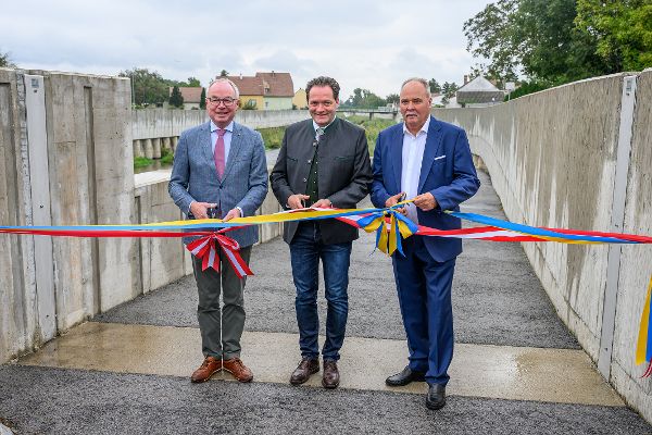 Hochwasserschutz Eröffnung Zwölfaxing