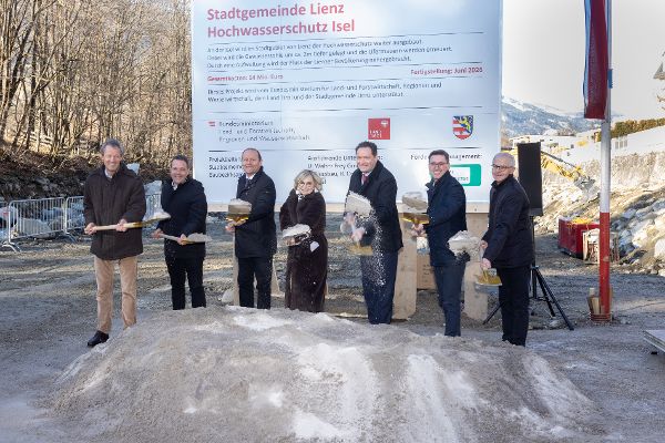 Spatenstich Hochwasserschutz Isel