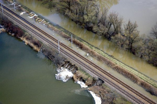 Luftaufnahme Hochwasser 2006 in Dürnkrut/Niederösterreich