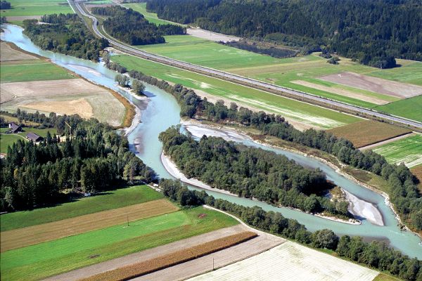 Luftaufnahme der Oberen Drau