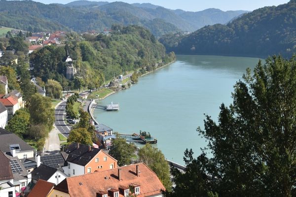 Donau bei Grein