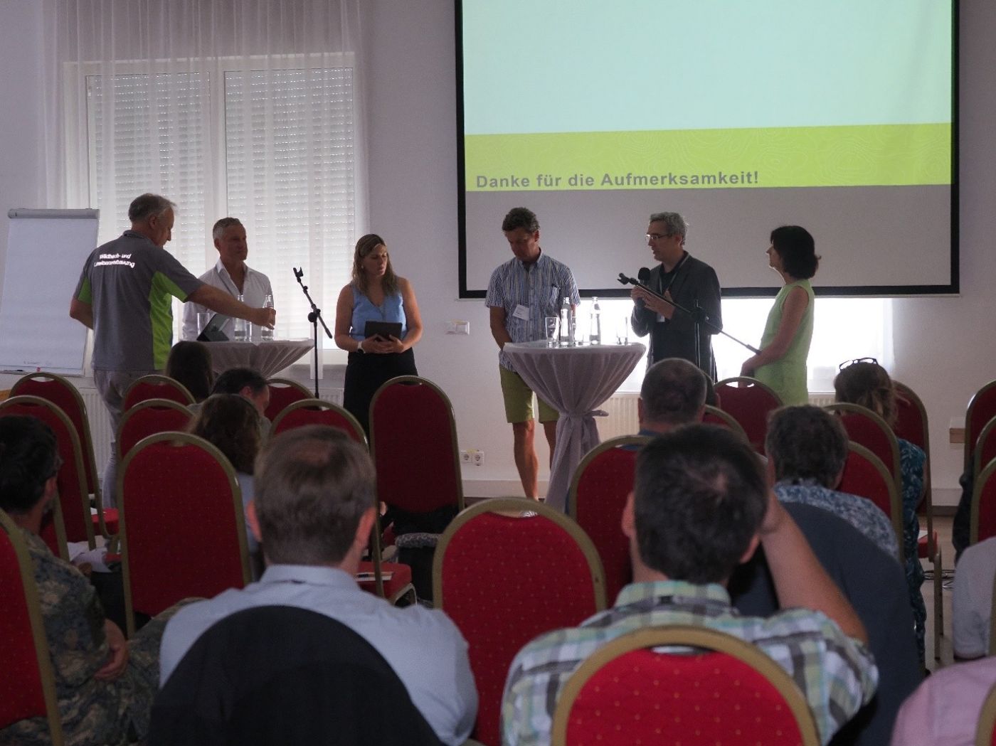 Podiumsdiskussion zum nationalen Teil der Fachenquete