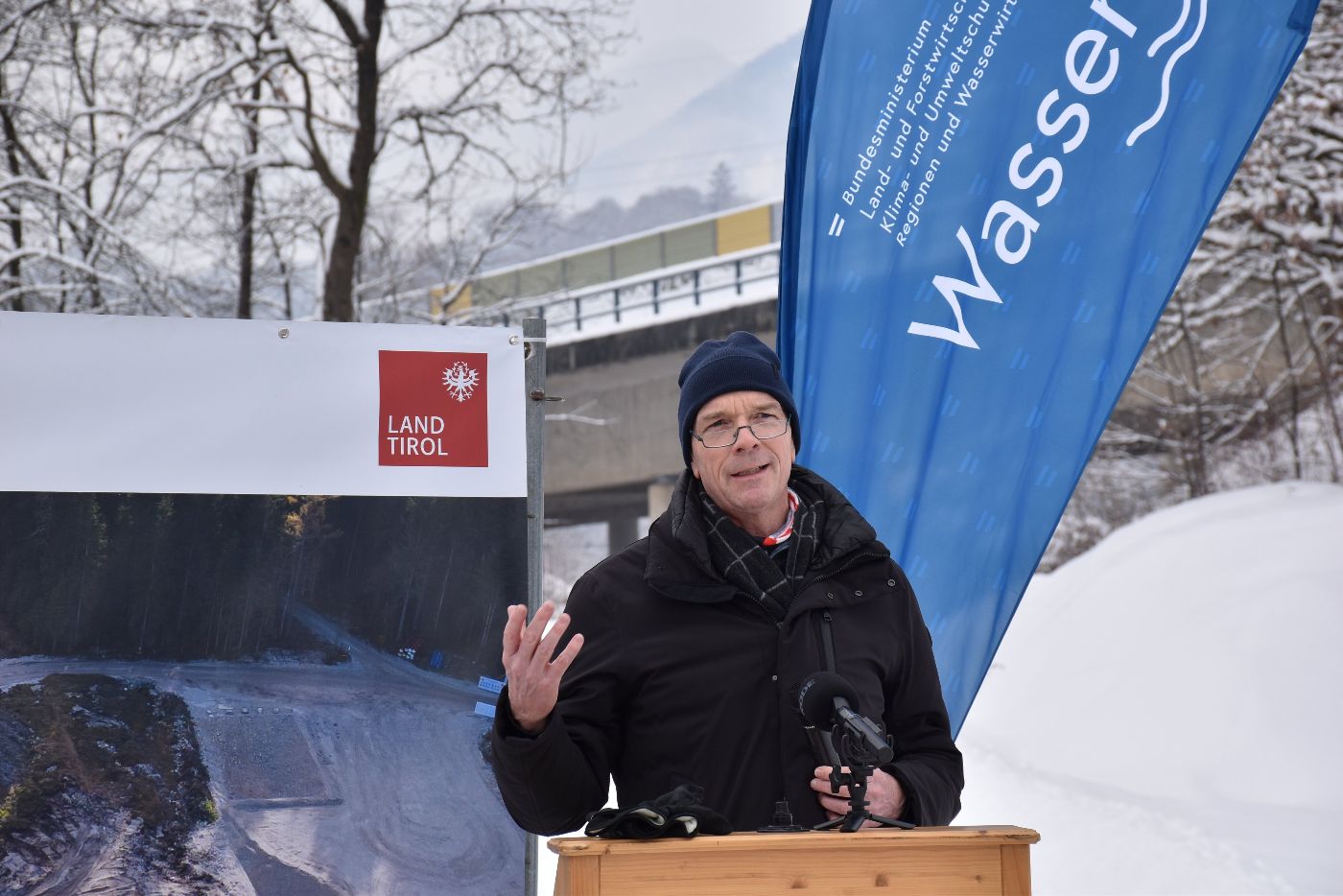 Heinz Stiefelmeyer, Leiter der Abt. Hochwasserrisikomanagement, BMLUK hat beim heutigen Spatenstich die Grußworte von Bundesminister Norbert Totschnig überbracht.