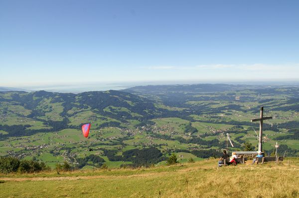 Blick vom Andelsbucher Hausberg die Niedere