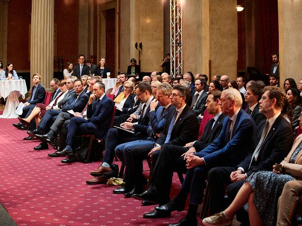 Publikum bei der Veranstaltung der Green Finance Alliance