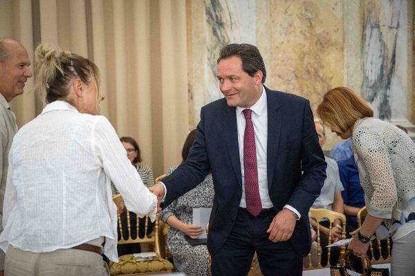 Bundesminister Norbert Totschnig und Teilnehmerin