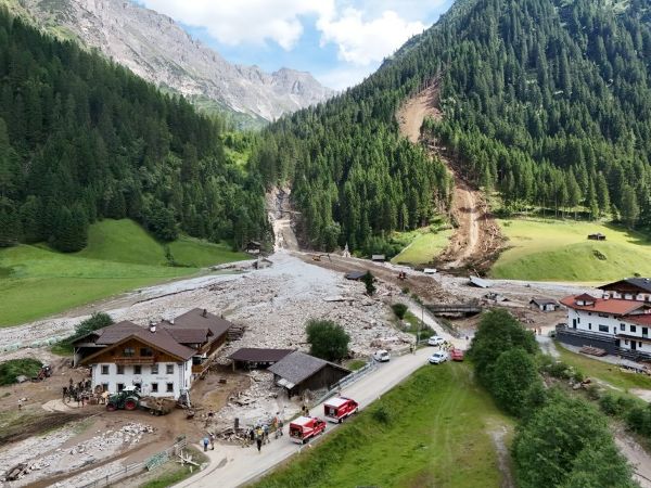 Drohnenflug über Gschnitz – Aufräumarbeiten