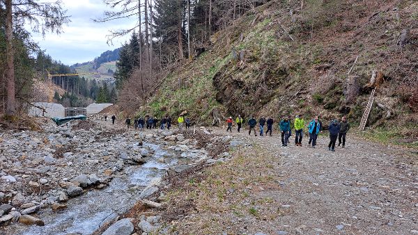Besichtigung Hochwasserschutzprojekt Kaningerbach