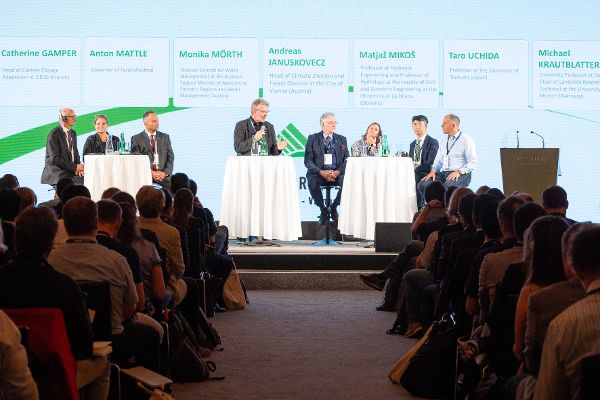 Podiumsdiskussion