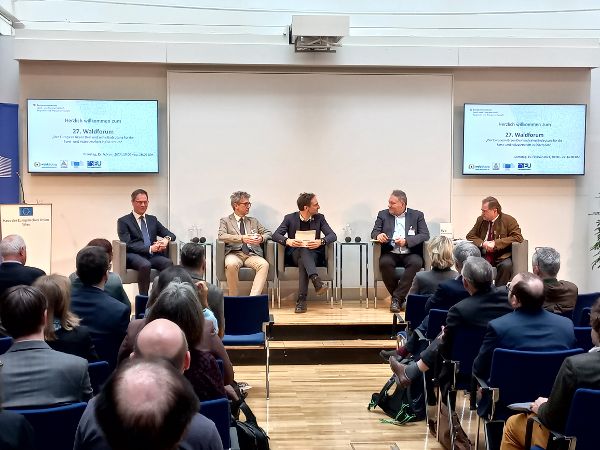 Teilnehmer an der Podiumsdiskussion 
