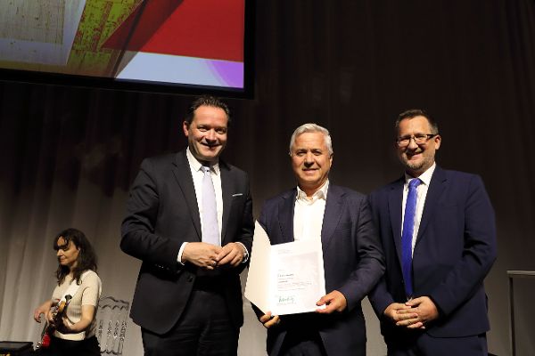 Bundesminister Norbert Totschnig, Holzbotschafter Richard Woschitz und Abteilungsleiter Georg Rappold