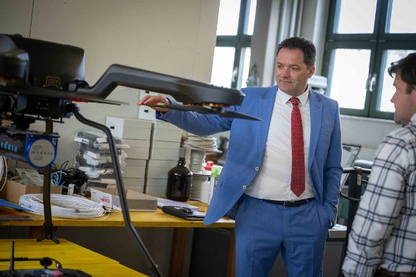 Minister Totschnig beim Besuch in Petzenkirchen