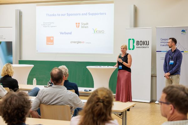 Ein Vortrag bei der Wasserkraftkonferenz.