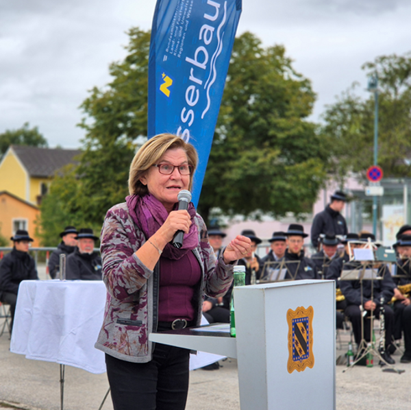 Rede bei der Eröffnung des Hochwasserschutz Gmünd.