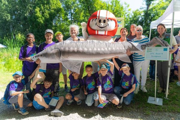 Gruppenfoto am Danube Day mit dem LIFE-Boat4Sturgeon Projekt.