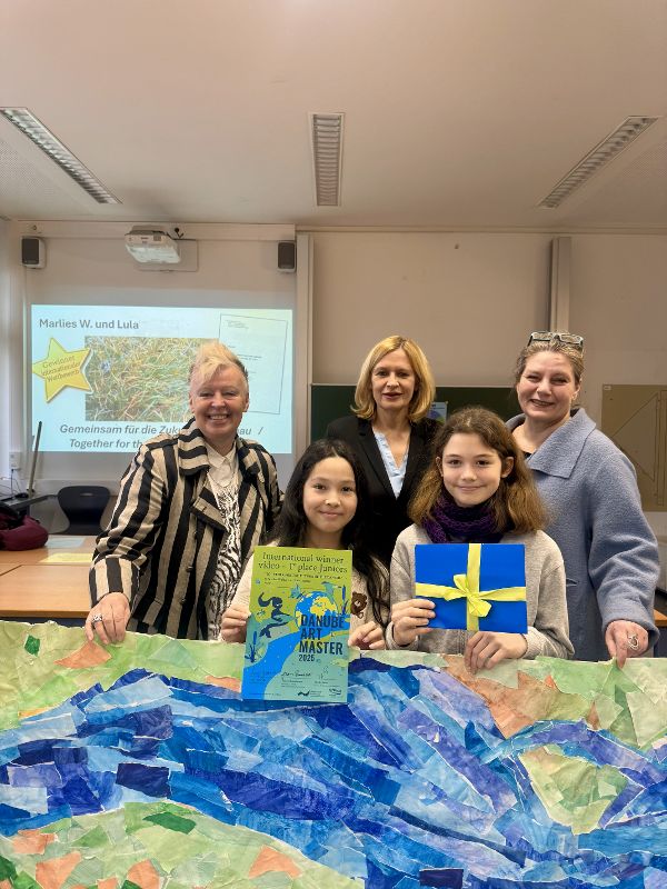 Preisübergabe durch Sektionschefin Monika Mörth