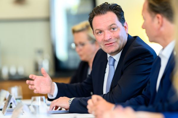 TRINK'WASSERTAG 2024: Von der Wassergewinnung bis ins Wasserglas