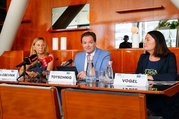 Kick-off JDS5: Weltweit größtes Projekt zur Untersuchung von Oberflächengewässern startet an der Donau