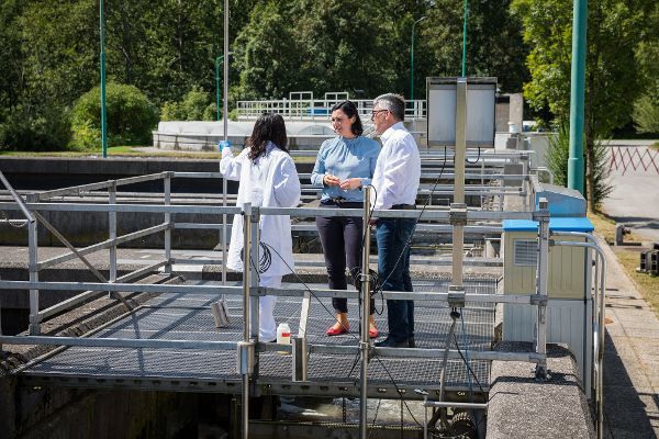 Bundesministerin Elisabeth Köstinger zu Besuch bei der Kläranlage in Bergheim