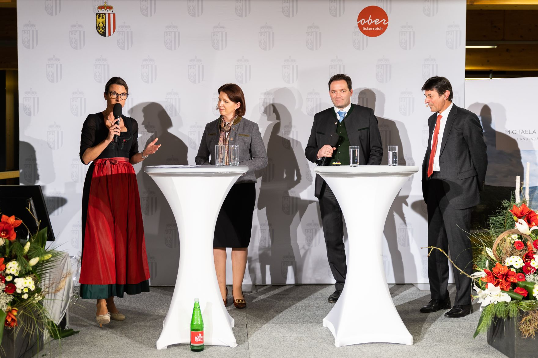 bml-24-11-2022-00913240.jpg Im Zuges seines Besuchs der Agraria Wels, der internationalen Fachmesse für Landwirtschaft, zeichnete Landwirtschaftsminister Norbert Totschnig Top-Betriebe mit AMA-Hoftafeln und landwirtschaftliche Innovationen mit dem „Agrarfuchs“ aus.