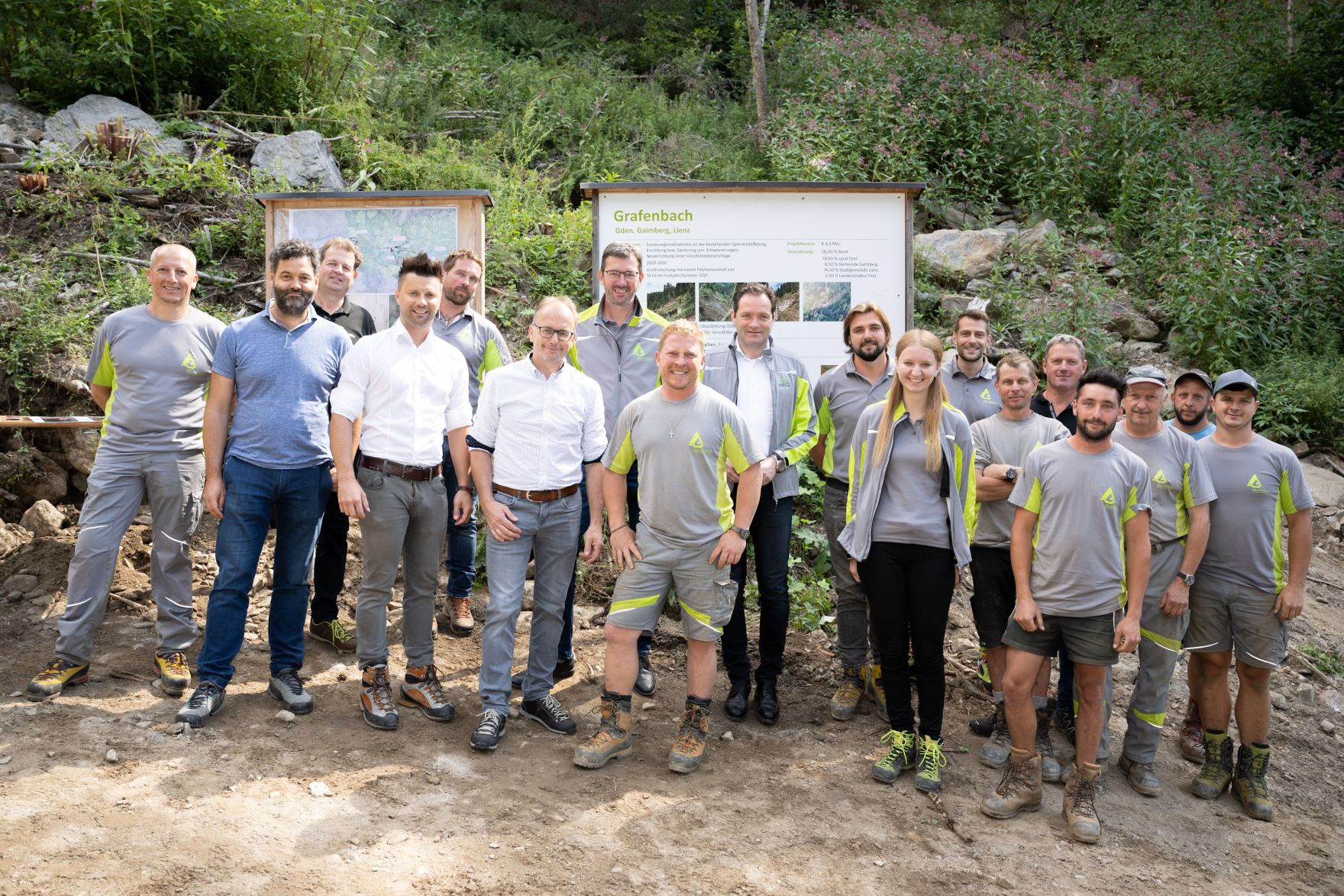 PGP_7250.jpg Im Frühjahr und Sommer 2021 kam es im Osttiroler Grafenbach zu Großrutschungen von 14 Hektar. Um die Bevölkerung künftig noch besser zu schützen, hat die Wildbach- und Lawinenverbauung des Landwirtschaftsministeriums mit einem neuen Bauprojekt begonnen.