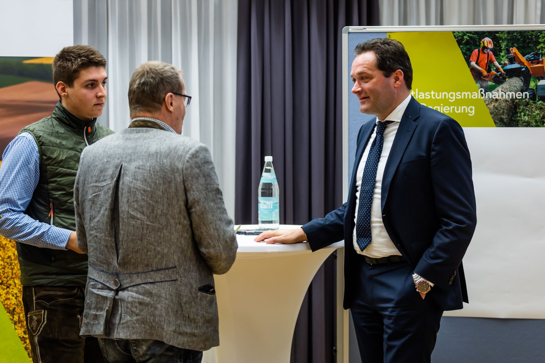 bml-26-11-2022-01055259.jpg In Oberösterreich diskutierte Bundesminister Norbert Totschnig mit Expertinnen und Experten über die Inhalte der neuen GAP sowie die Sicherstellung der Versorgungssicherheit.