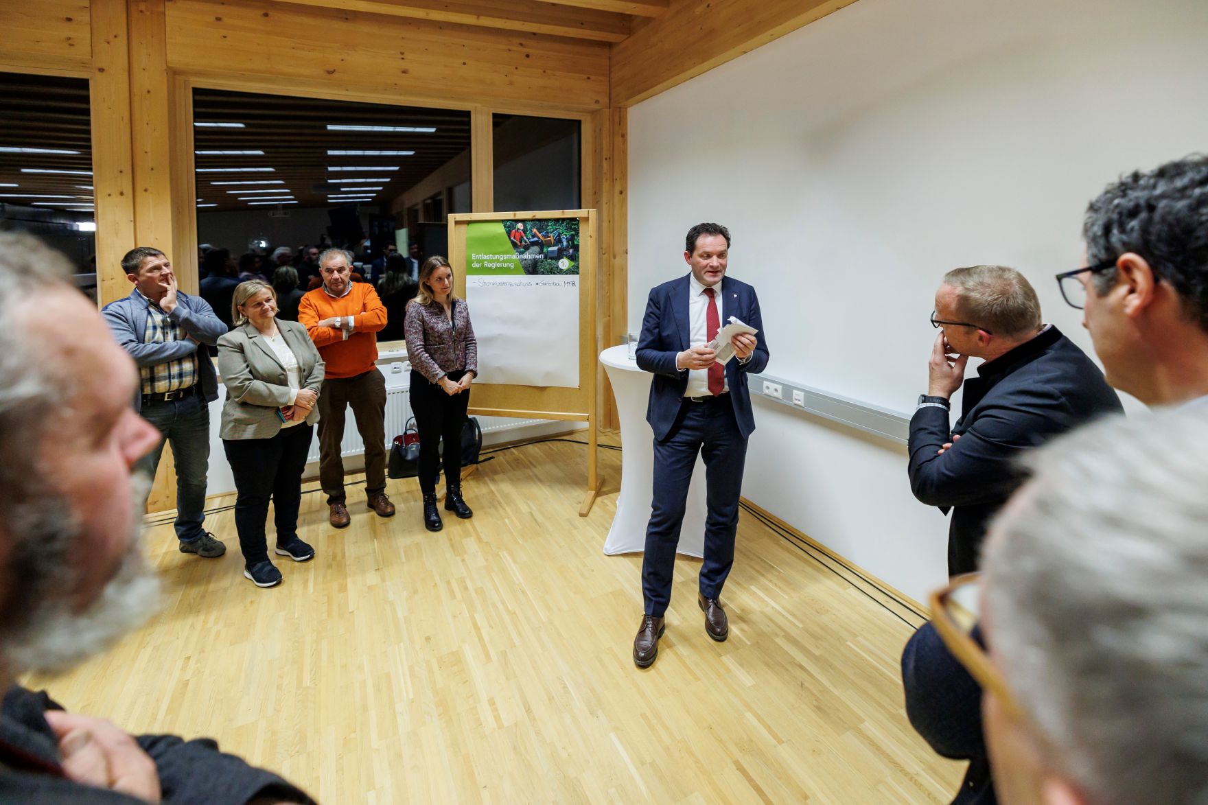 20221209_jh_landwirtschaftsmin2_JH6_9790.jpg In Tirol diskutierte Bundesminister Norbert Totschnig mit Expertinnen und Experten über die Inhalte der neuen GAP sowie die Sicherstellung der Versorgungssicherheit.