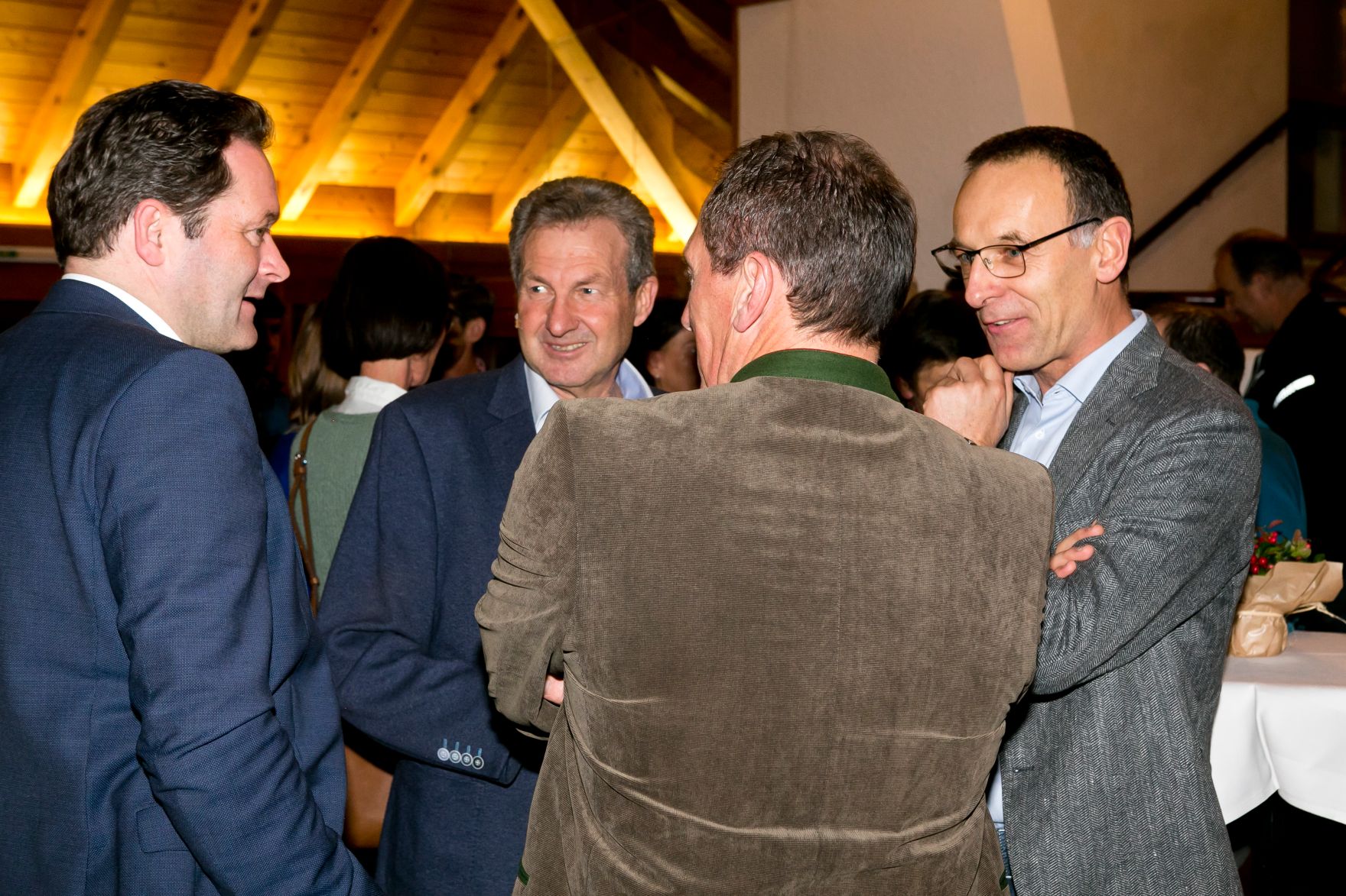438_20221028_DM.jpg In Vorarlberg diskutierte Bundesminister Norbert Totschnig mit Landwirtschaftskammer-Präsident Josef Moosbrugger und Landwirtschaftslandesrat Christian Gantner über die Inhalte der neuen GAP sowie die Sicherstellung der Versorgungssicherheit