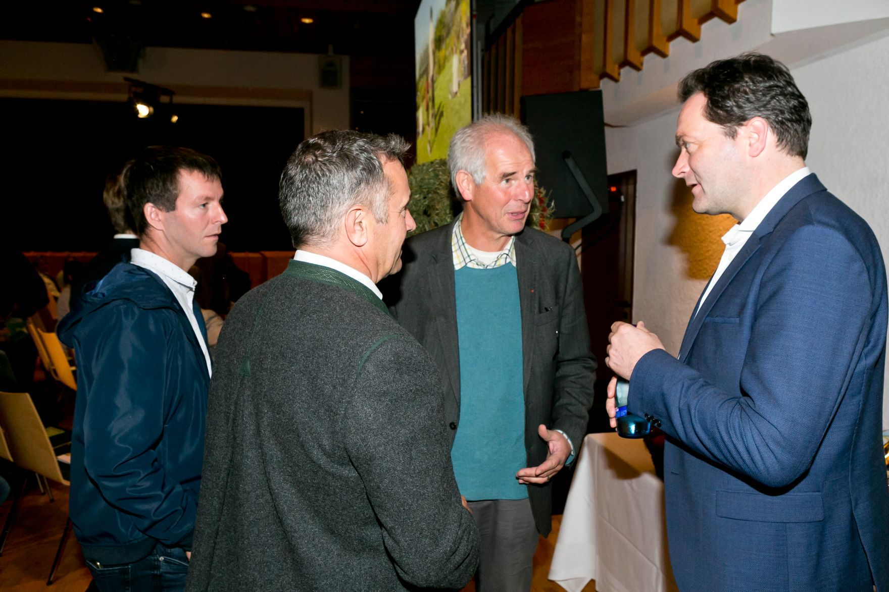 448_20221028_DM.jpg In Vorarlberg diskutierte Bundesminister Norbert Totschnig mit Landwirtschaftskammer-Präsident Josef Moosbrugger und Landwirtschaftslandesrat Christian Gantner über die Inhalte der neuen GAP sowie die Sicherstellung der Versorgungssicherheit