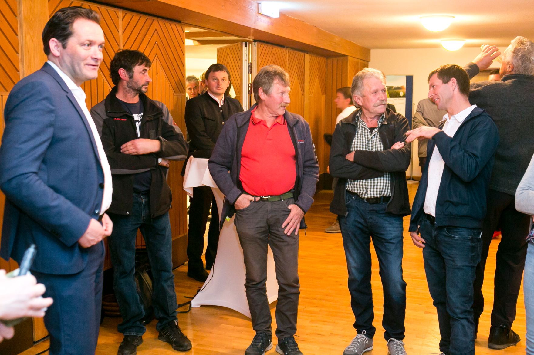 618_20221028_DM.jpg In Vorarlberg diskutierte Bundesminister Norbert Totschnig mit Landwirtschaftskammer-Präsident Josef Moosbrugger und Landwirtschaftslandesrat Christian Gantner über die Inhalte der neuen GAP sowie die Sicherstellung der Versorgungssicherheit
