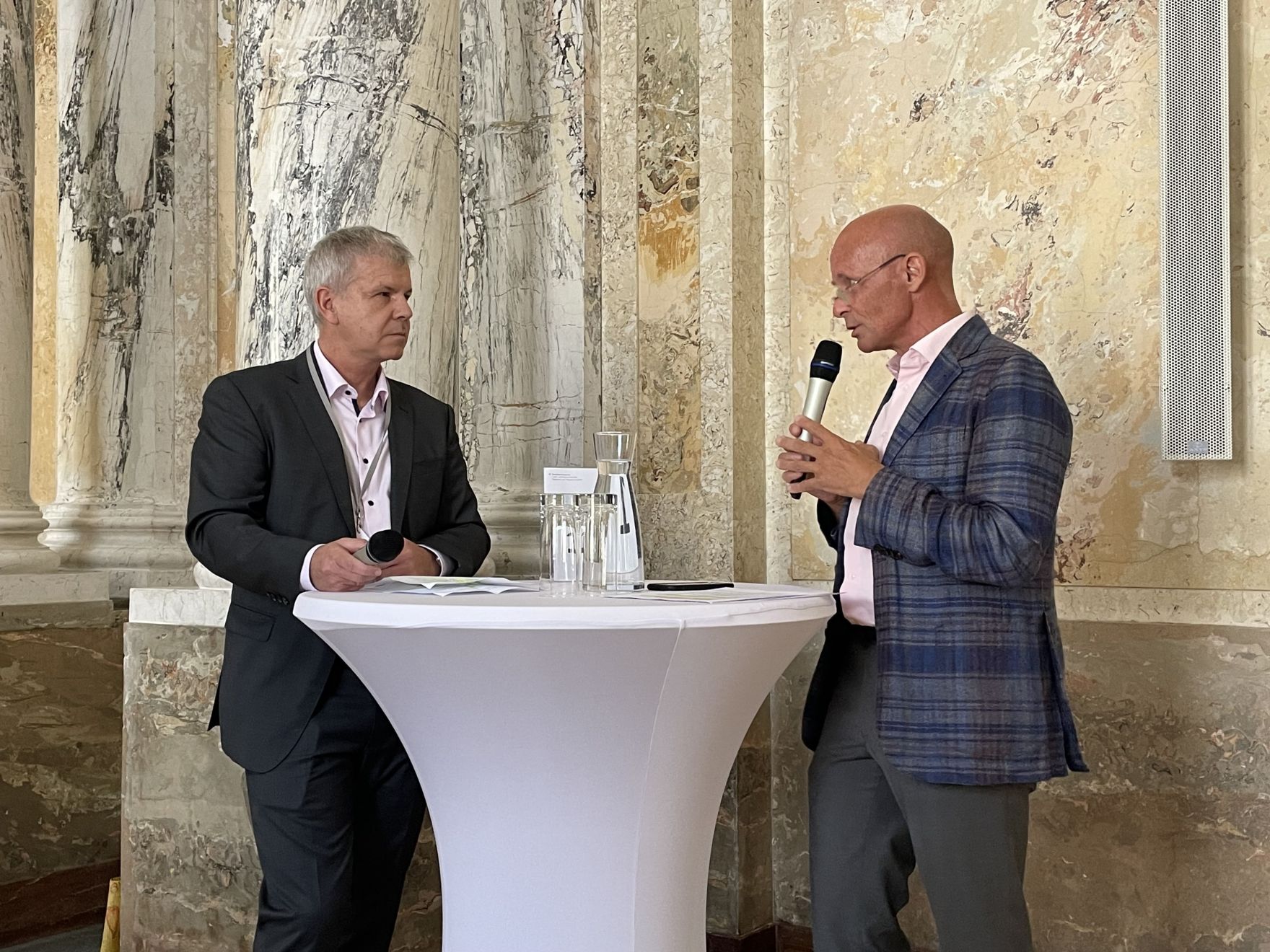Zur Feier der 40 Jahre Ramsar Konvention in &Ouml;sterreich lud Herr Bundesminister Norbert Totschnig im Marmorsaal im Regierungsgeb&auml;ude ein.