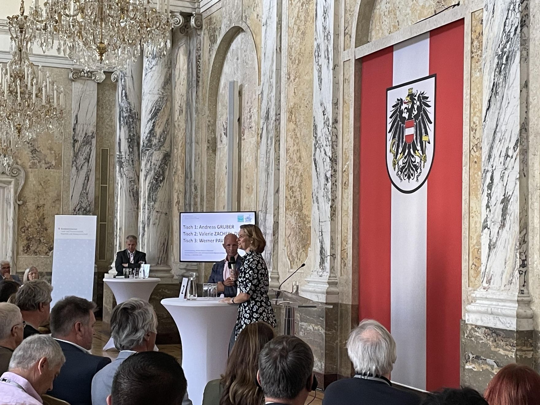 Zur Feier der 40 Jahre Ramsar Konvention in &Ouml;sterreich lud Herr Bundesminister Norbert Totschnig im Marmorsaal im Regierungsgeb&auml;ude ein.